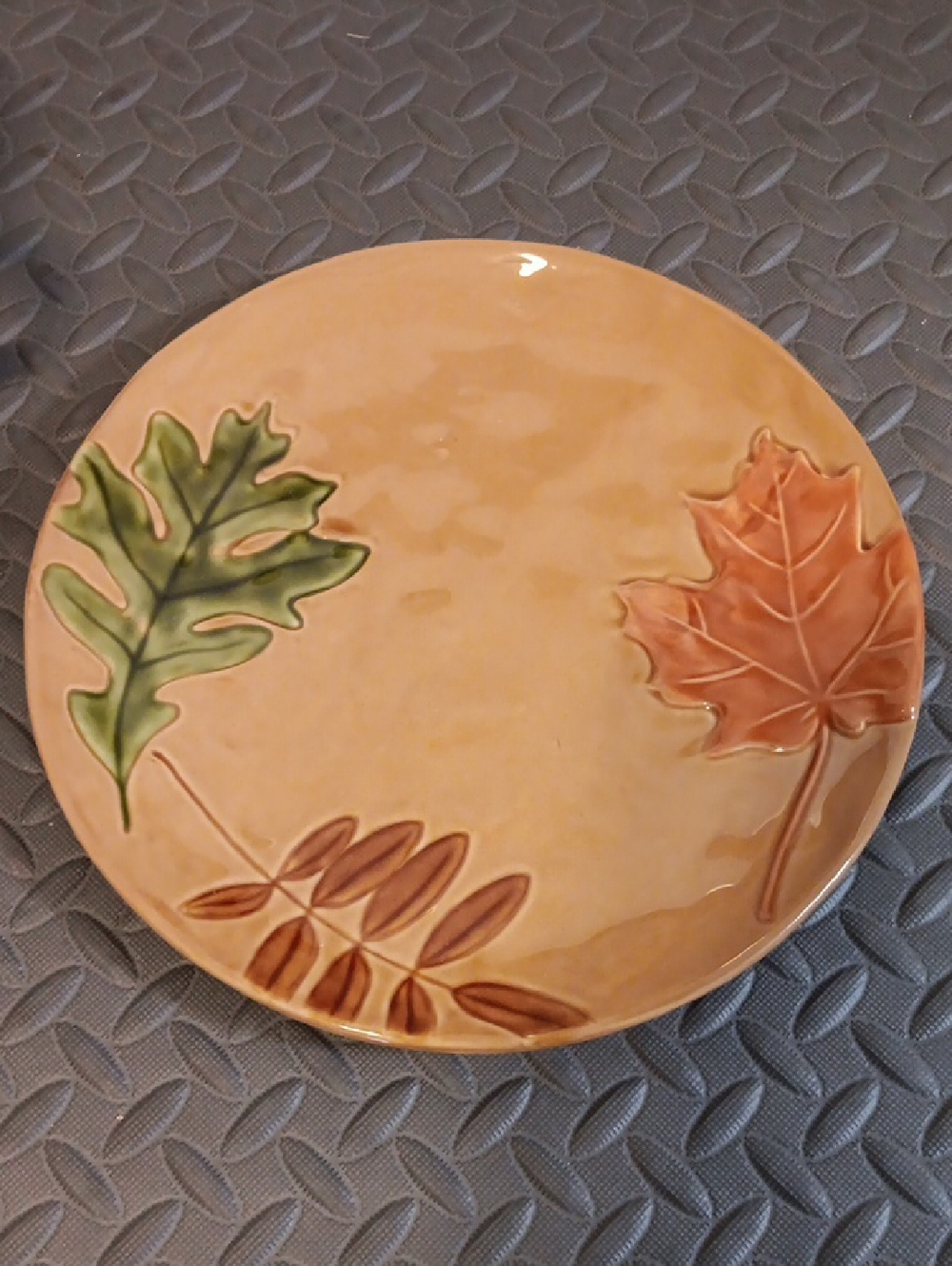 Harvest Autumn Ceramic Leaf Serving Plate.